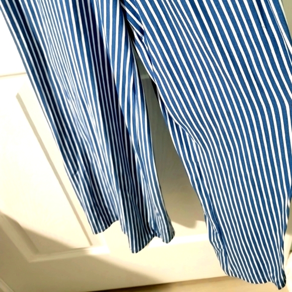 NWOT Polly & Esther Women's Strappy Striped Jumpsuit Size M - Picture 8 of 15